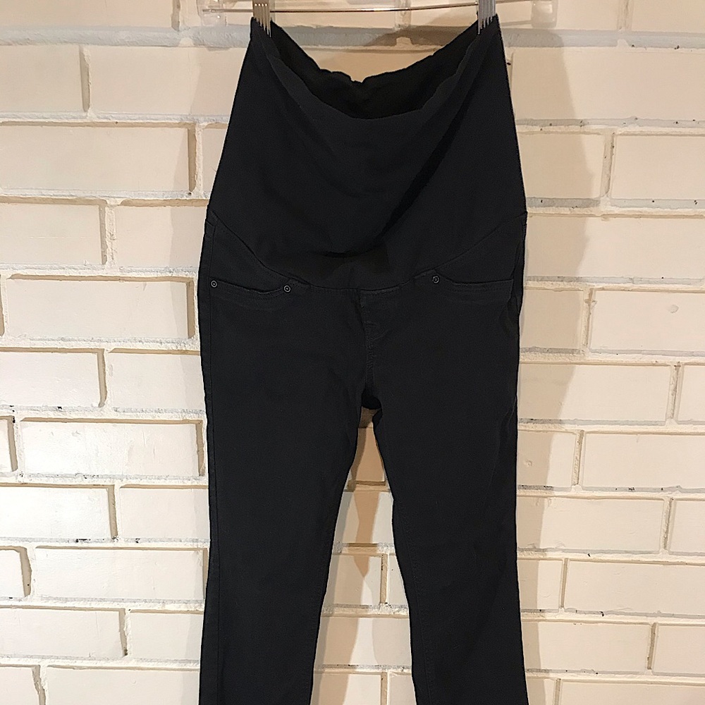 ❌❌❌❌SOLD❌❌❌❌❌❌ H&M Maternity Black skinny jeans Small